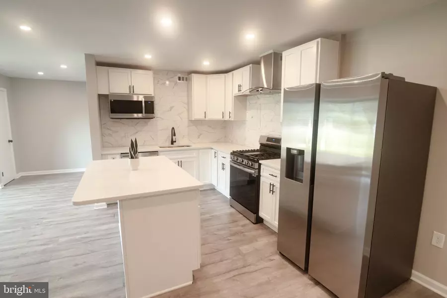 1550 RENATE DR #101, Woodbridge, VA 22192
