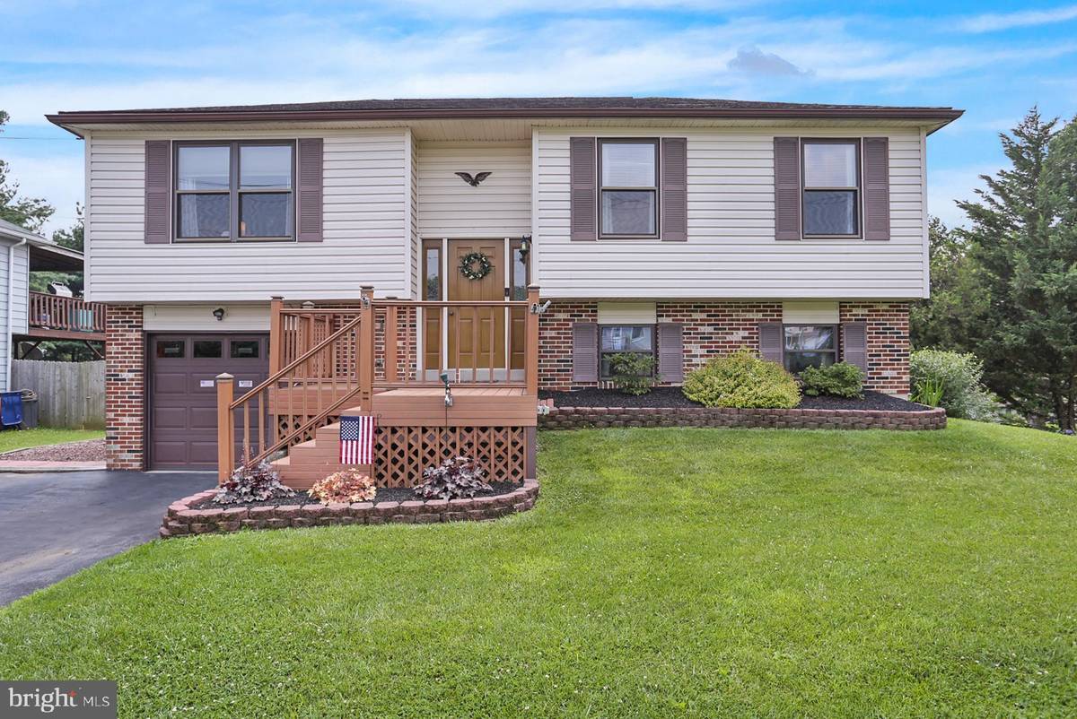 Reading, PA 19608,903 GRINGS HILL RD
