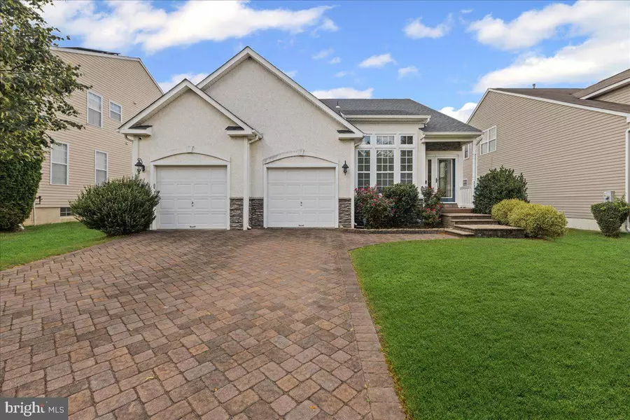 211 NATHAN HALE DR, Woodbury, NJ 08096