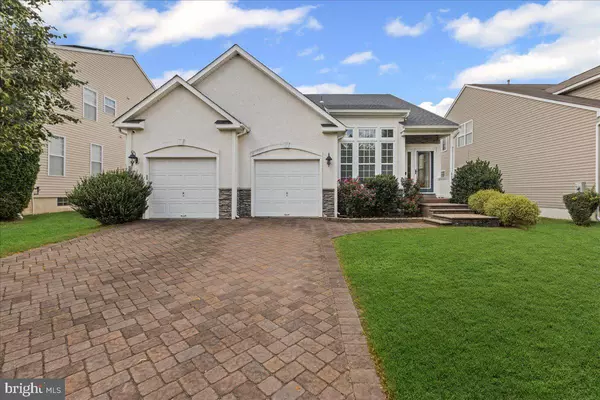211 NATHAN HALE DR, Woodbury, NJ 08096