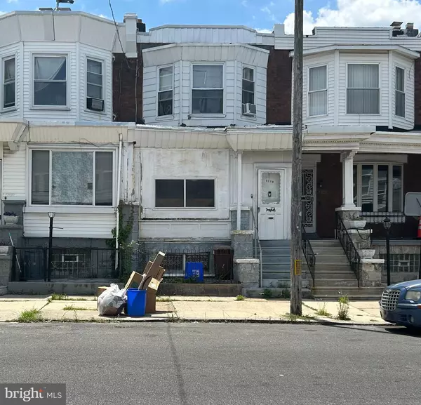 5710 CEDAR AVE, Philadelphia, PA 19143