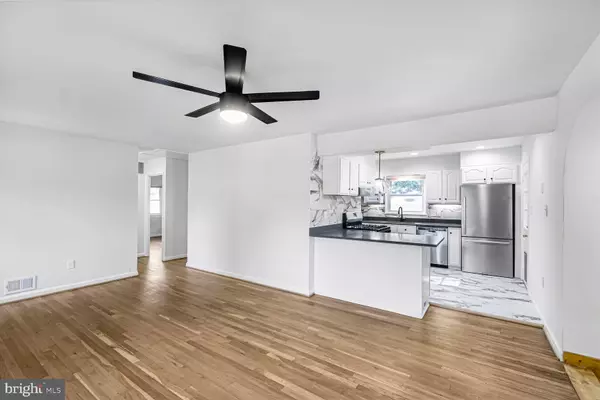 Alexandria, VA 22310,3906 RONSON DR