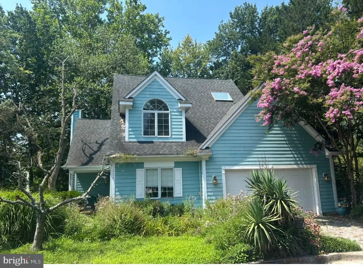 Annapolis, MD 21401,221 SPRING RACE CT