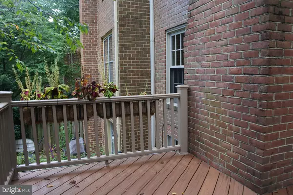 Falls Church, VA 22043,2113 KINGS MILL CT