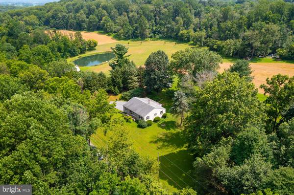 82 E ELM ST, Conestoga, PA 17516