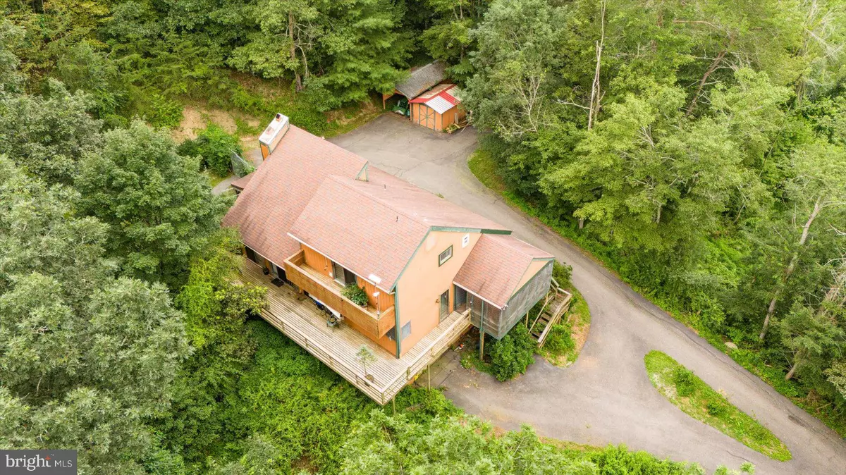 Mill Creek, PA 17060,10843 MADDERN RUN RD