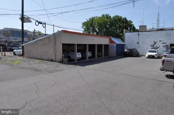 Somerville, NJ 08876,19 W MAIN ST