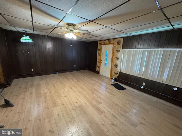 Tremont, PA 17981,100 HARRISON