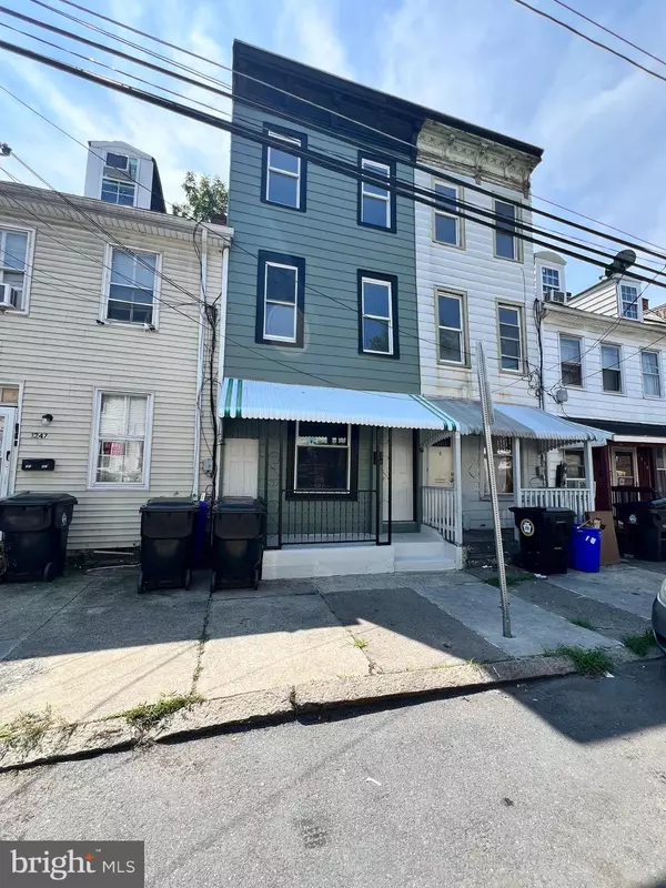 1245 BAILEY ST, Harrisburg, PA 17103