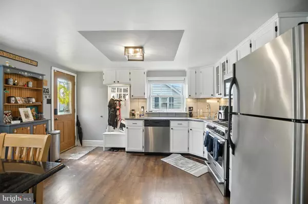 Mount Ephraim, NJ 08059,902 W KINGS HWY