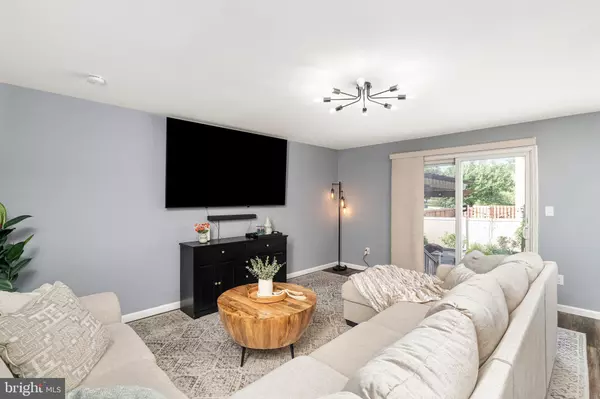 Manahawkin, NJ 08050,200 CUTTER LN