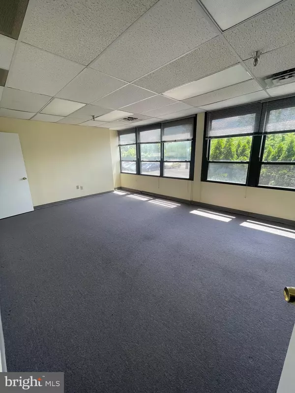 Bristol, PA 19007,1200 VETERANS HWY #D-1