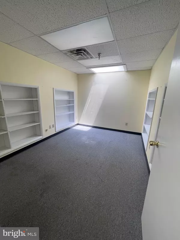 Bristol, PA 19007,1200 VETERANS HWY #D-1