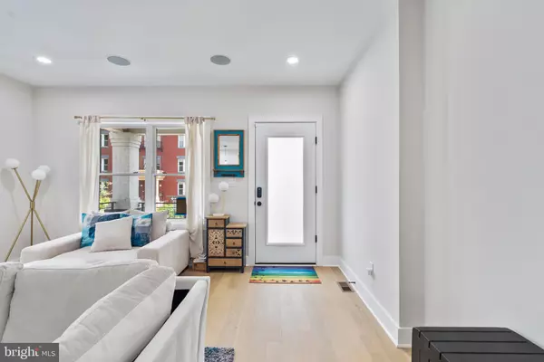 Washington, DC 20010,615 IRVING ST NW #1F