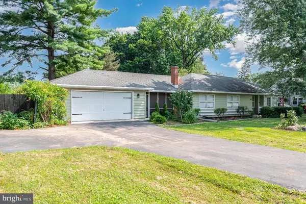 Carlisle, PA 17013,907 W LOUTHER ST