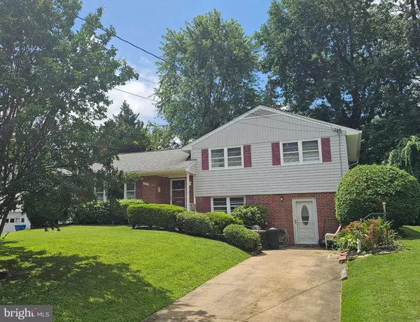 Annandale, VA 22003,7107 GALESVILLE PL