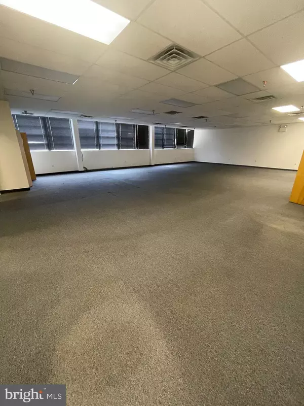 Bristol, PA 19007,1200 VETERANS #F-3