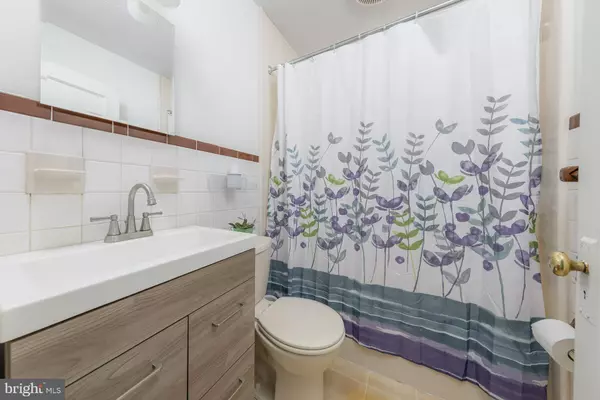 Paulsboro, NJ 08066,433 MORTON AVE