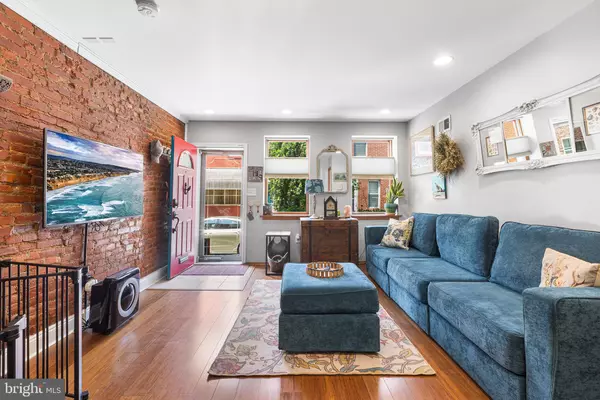 Philadelphia, PA 19147,1503 S CLARION ST