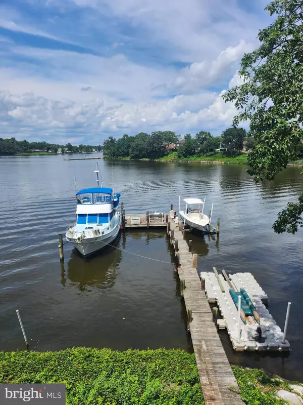 Pasadena, MD 21122,7578 BEACH DR