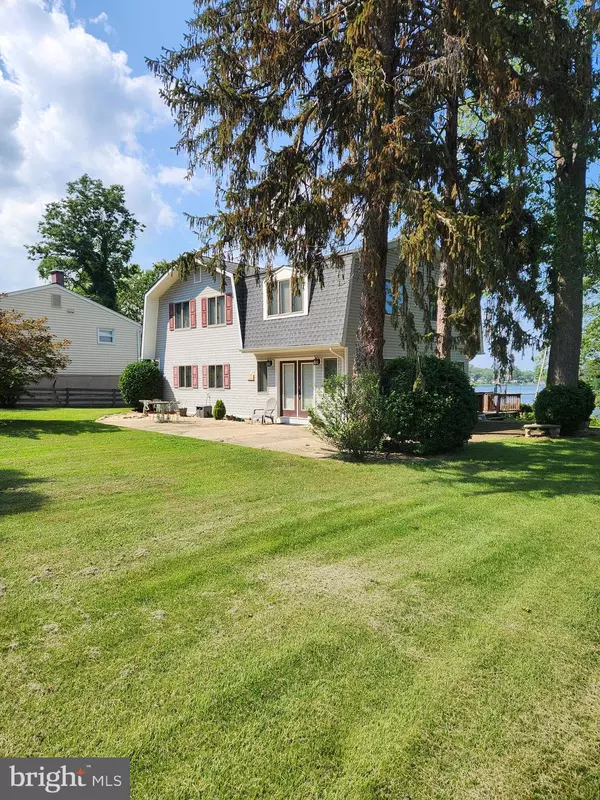 Pasadena, MD 21122,7578 BEACH DR