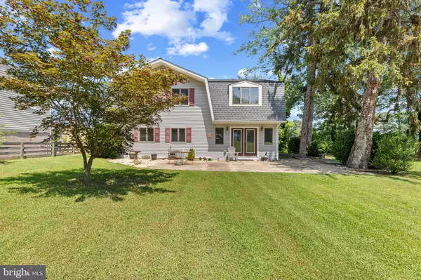 Pasadena, MD 21122,7578 BEACH DR