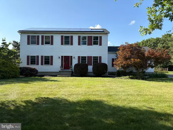 Columbus, NJ 08022,12 N HOCKEY DR