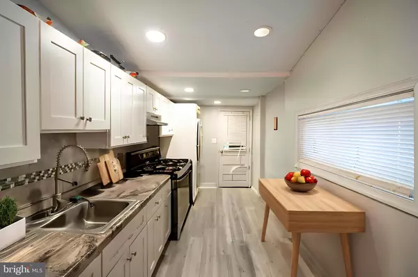 Trenton, NJ 08618,46 BOND ST