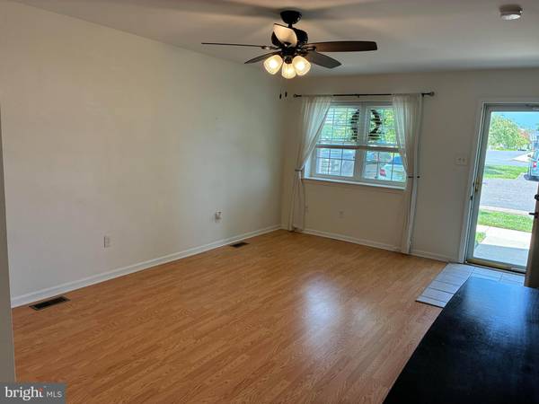 Sewell, NJ 08080,749 SLATE CT