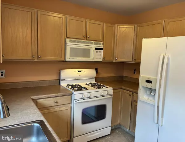 Sewell, NJ 08080,749 SLATE CT