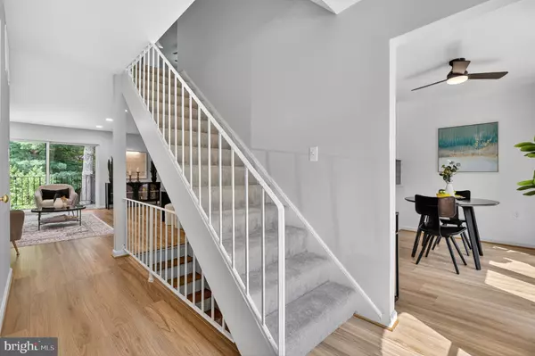 Annandale, VA 22003,4953 ORISKANY DR