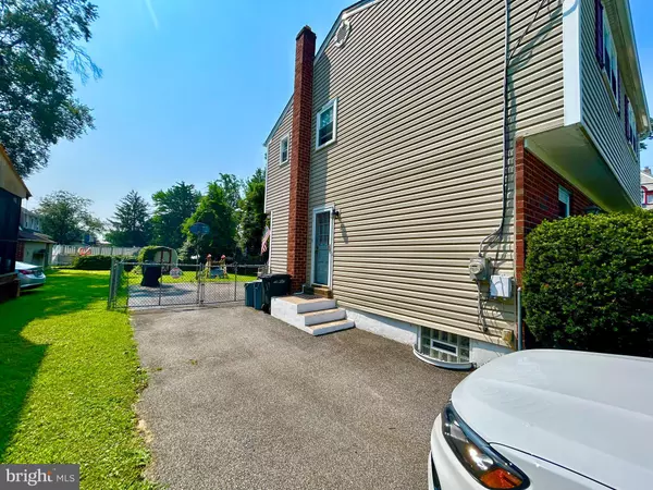 Norwood, PA 19074,416 TRITES AVE