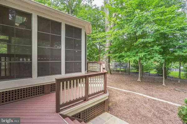 Oakton, VA 22124,10680 ALLIWELLS CT