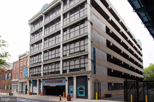 Philadelphia, PA 19106,231-35 N 2ND ST #329