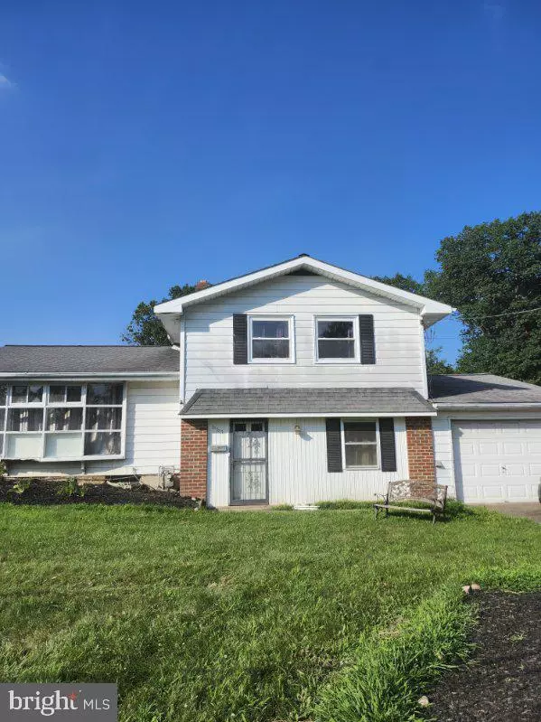 Warminster, PA 18974,667 ARBOR LN