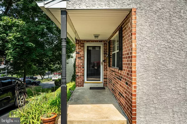 Havertown, PA 19083,421 E EAGLE RD