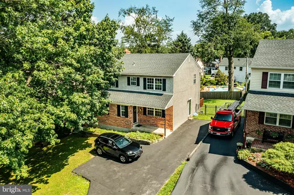 Havertown, PA 19083,421 E EAGLE RD