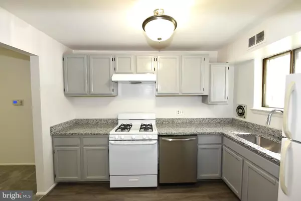 Beltsville, MD 20705,11326 CHERRY HILL RD #2-N 204