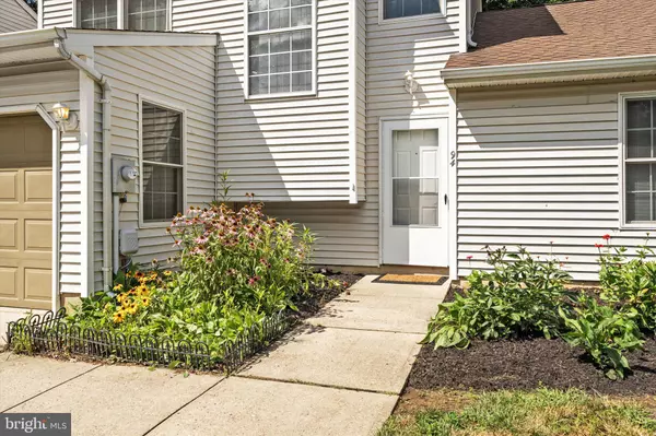 East Windsor, NJ 08520,94 CYPRESS DR