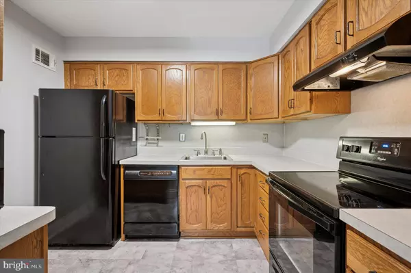 Blue Bell, PA 19422,2004 WHITPAIN HLS