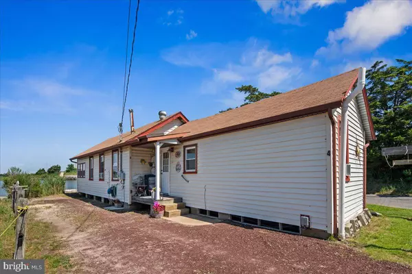 Manahawkin, NJ 08050,4 FIRST