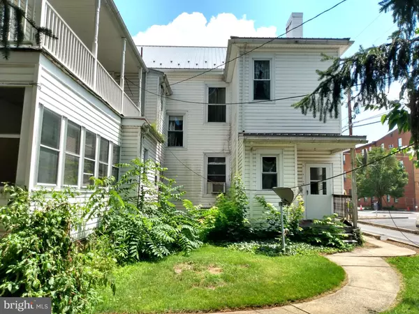 Greencastle, PA 17225,26-28 N CARLISLE ST