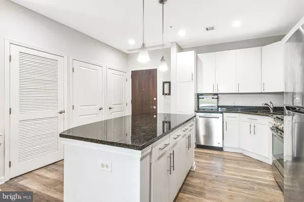 Falls Church, VA 22046,444 W BROAD ST #401