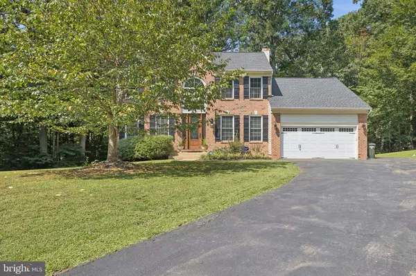 6162 RIVER FOREST DR, Manassas, VA 20112