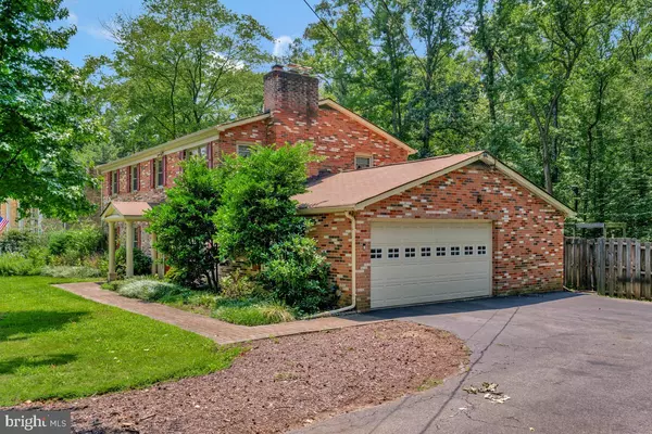 Lorton, VA 22079,10524 ANITA DR