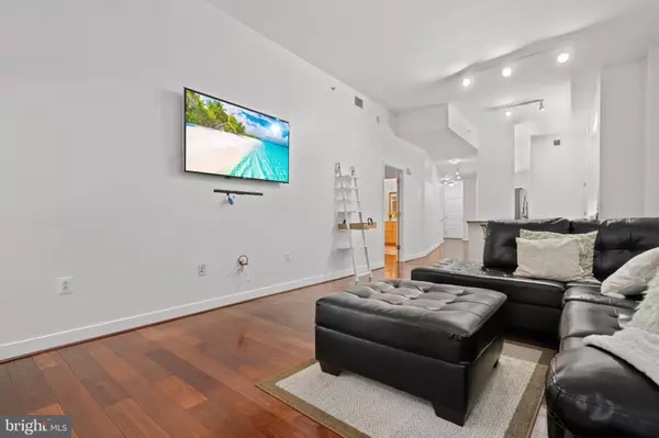 Washington, DC 20004,631 D ST NW #130