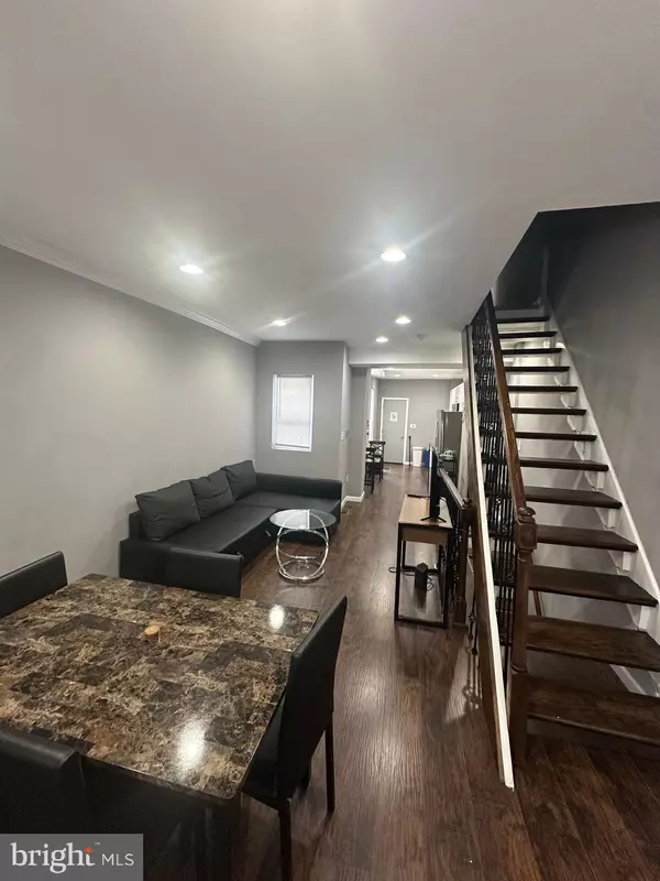Philadelphia, PA 19104,722 N SHEDWICK ST