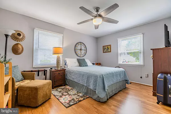 Willingboro, NJ 08046,132 EDGE LN