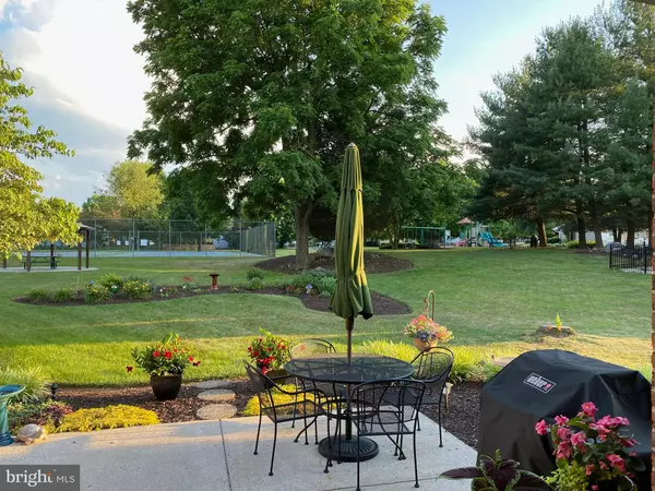 Falling Waters, WV 25419,46 AMBLER LN