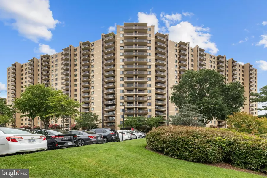 203 YOAKUM PKWY #1406, Alexandria, VA 22304